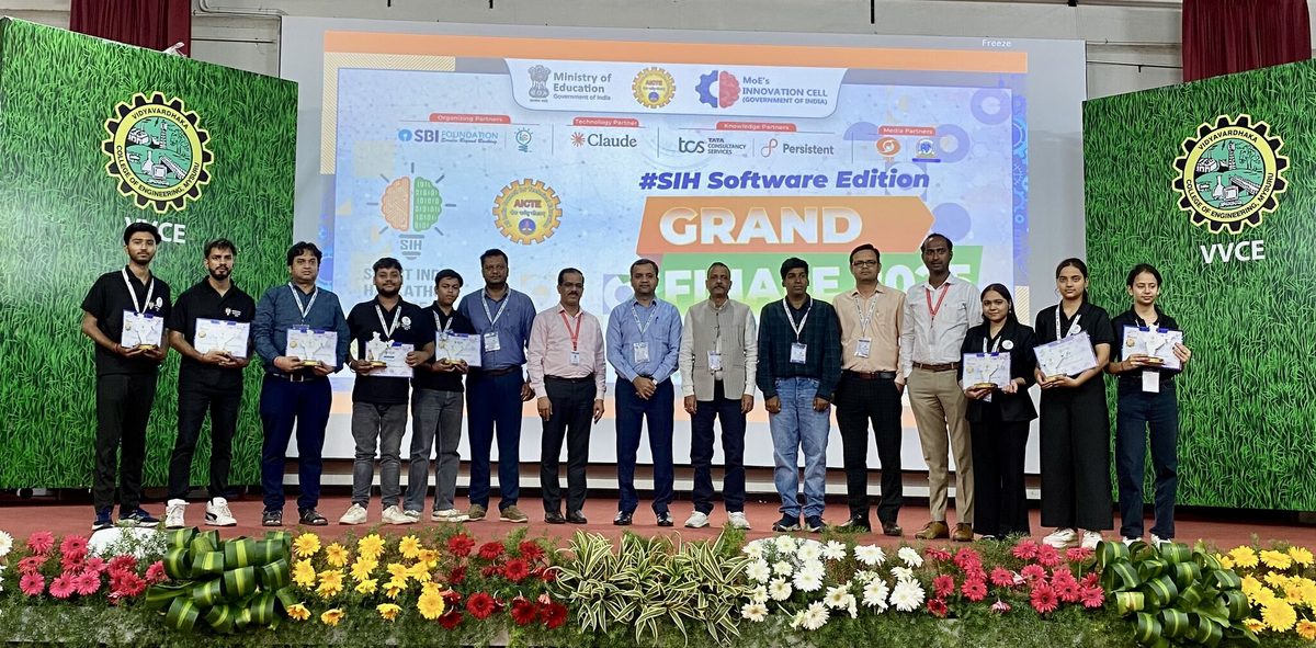 K-IIT participants at the Smart India Hackathon 2025 Grand Finale
